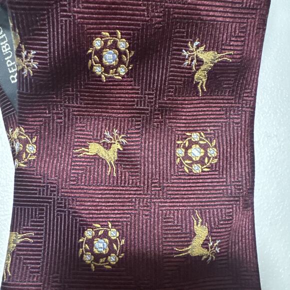 Banana Republic Silk Tie Made in Italy Christmas Holiday Reindeer Deer Burgundy - Picture 5 of 5